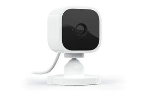 Blink Mini – Compact indoor plug-in smart security camera